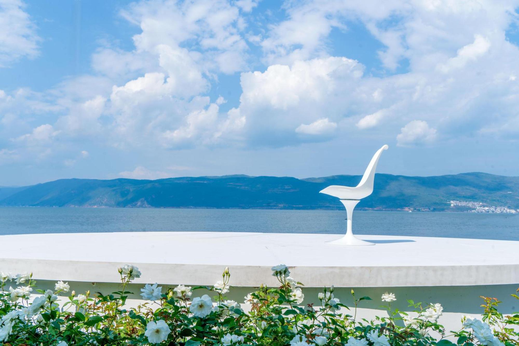 Dali Nest Secret Garden Lake View Inn Luaran gambar